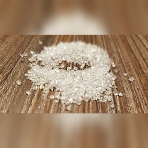 3 ozs New Resin Crystals